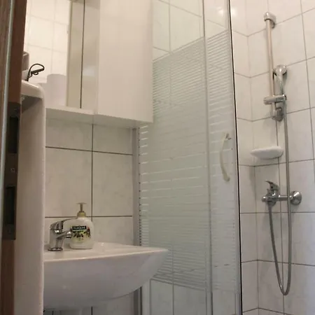 Apartman Pino *