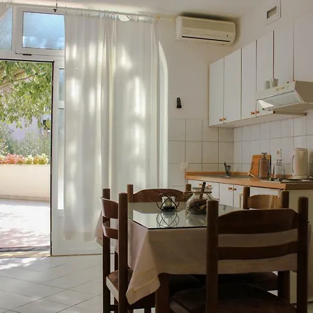 Pino Apartman